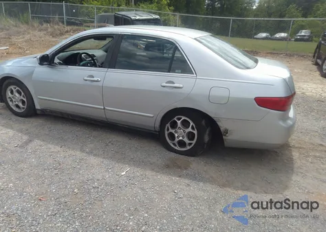 2005 Honda Accord 2.4 Lx from USA, damaged, VIN 1HGCM56435A060785